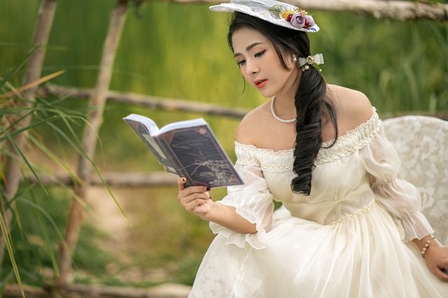 戀愛(ài)中頻繁“作妖”？原因可能遠(yuǎn)超你想象的安全感問(wèn)題！