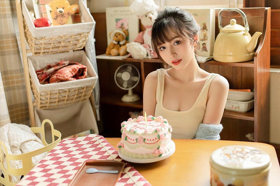 25 歲女生過年回家，為何總被親戚問這些？
