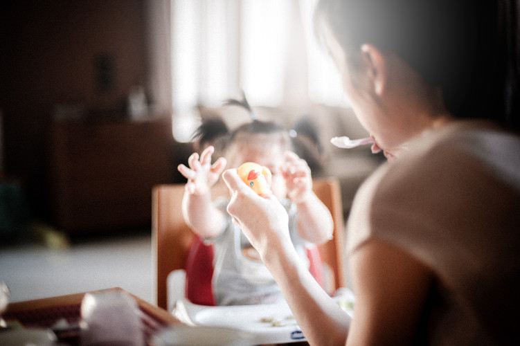女生過(guò)生日，是送手鏈好還是毛絨玩具好