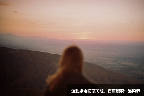 薛麗霞心理咨詢師-擅長戀愛心理失戀（分手）、親密關(guān)系、擇偶、缺乏安全感問題