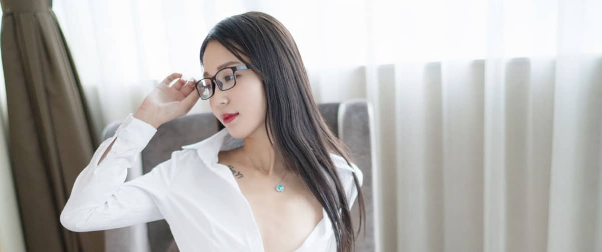 男人想要吃掉一個(gè)女人的眼神（暗示著男人愛慕之情）