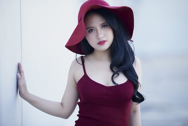 面對(duì)姑娘的若即若離，我在親密與猶疑間成長(zhǎng)